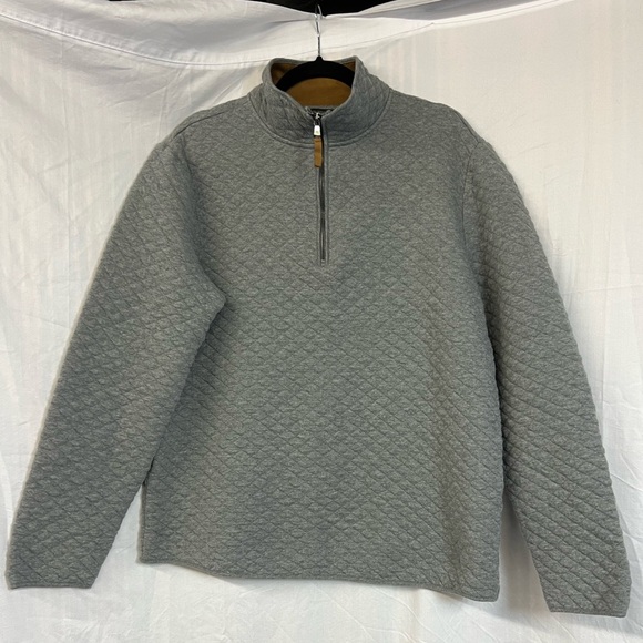 Men’s Banana Republic size men’s Large Tall Gray Quilted Pullover. - Picture 1 of 7